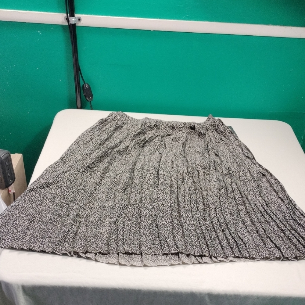 Massini Black and White A-Line Skirt Size Large